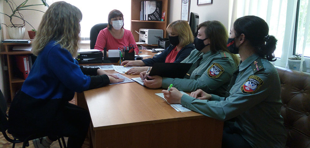 Сотрудники УИИ г.Ждановка провели информационную кампанию против употребления наркотических веществ