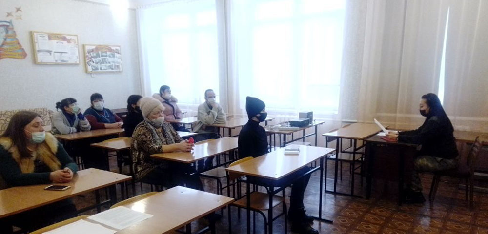 Сотрудники УИИ г. Енакиево провели информационно-профилактические встречи с родителями школьников